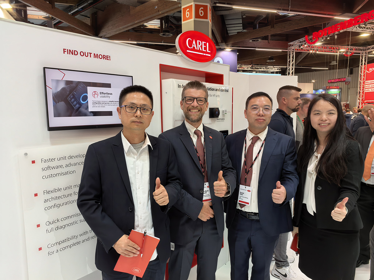 SPRSUN and CAREL team members at the HVAC exhibition, showcasing strategic collaboration between the heat pump manufacturer and smart control supplier. SPRSUN and CAREL team members at the HVAC exhibition, showcasing strategic collaboration between the heat pump manufacturer and smart control supplier.