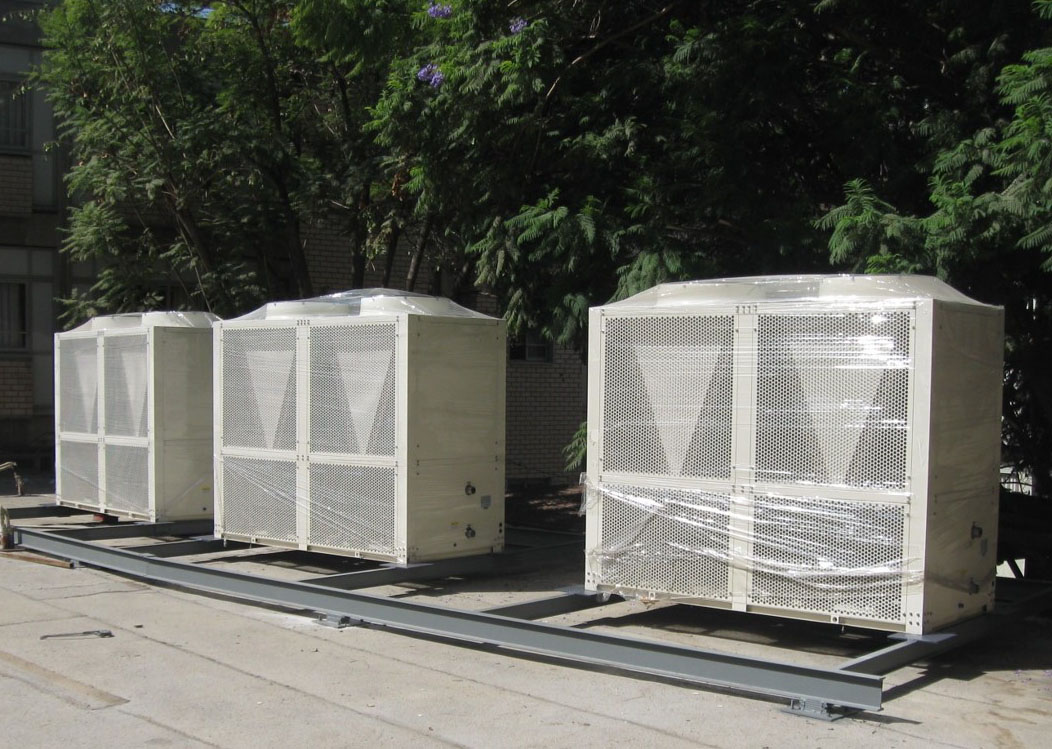 commercial swimming pool heat pumps