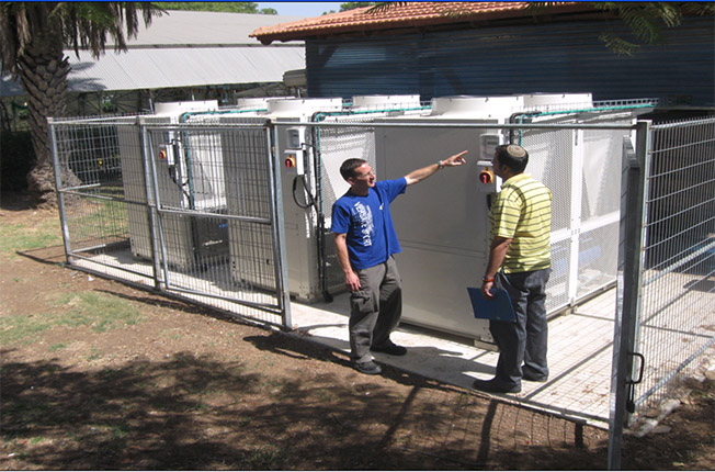 people is checking commercial pool heat pump